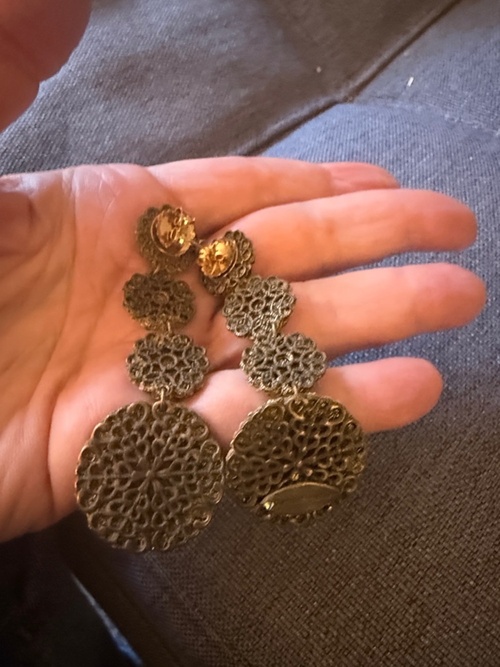 Roni Blanshay Signed Crystal Mesh Multi Disc Dangle Earrings with Post Backing. - Picture 2 of 6